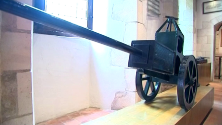 Canon à vapeur imaginé et conçu par Léonard de Vinci © Capture d'écran Culturebox